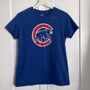 Nike Tee Chicago CUBS T-Shirt Blue Womens Size Medium Logo Design 100% Cotton